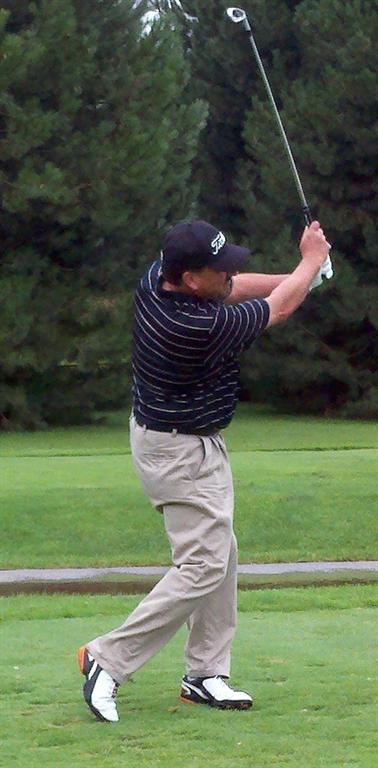 Rod Wright set at the top to draw one right down the middle en route to a Championship